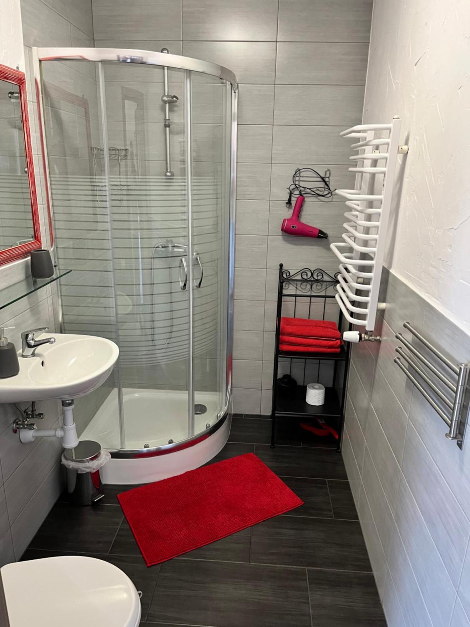 Dom W Trawach Apartman Smoldzinski Las Szoba fotó