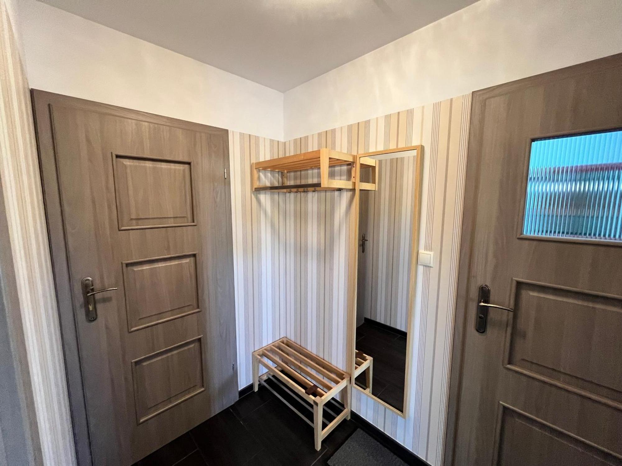 Dom W Trawach Apartman Smoldzinski Las Szoba fotó